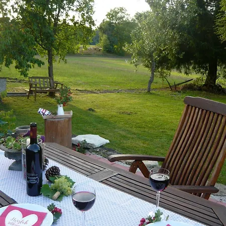 مكان تخييم Forstblick بيتسنشتاين